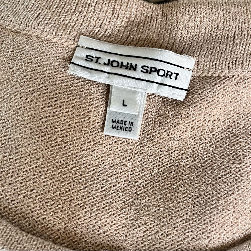 🌹St. John Top size L - Picture 3 of 4